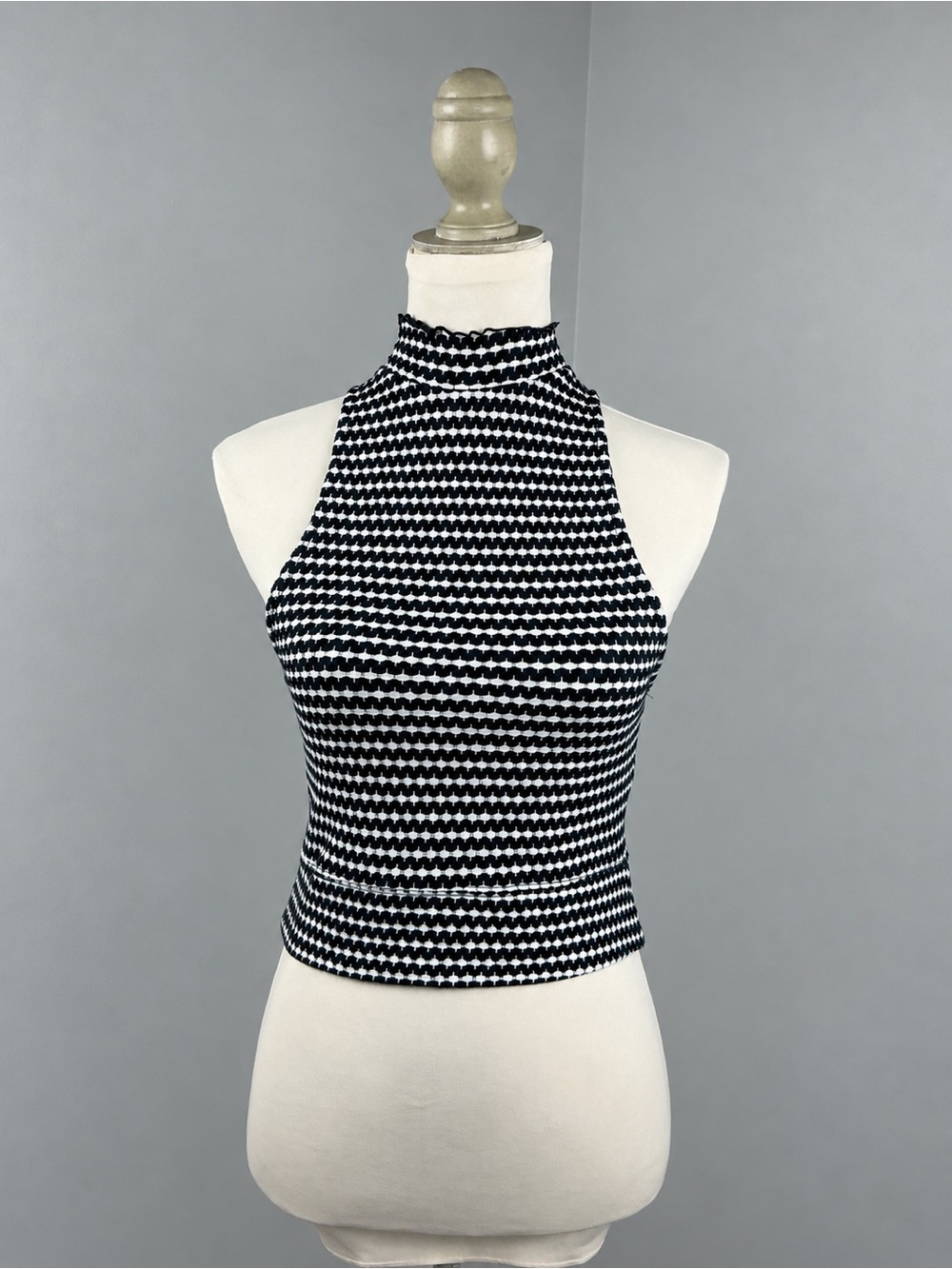 Free People Black White Textured Mock Neck Sleeveless Crop Top Small